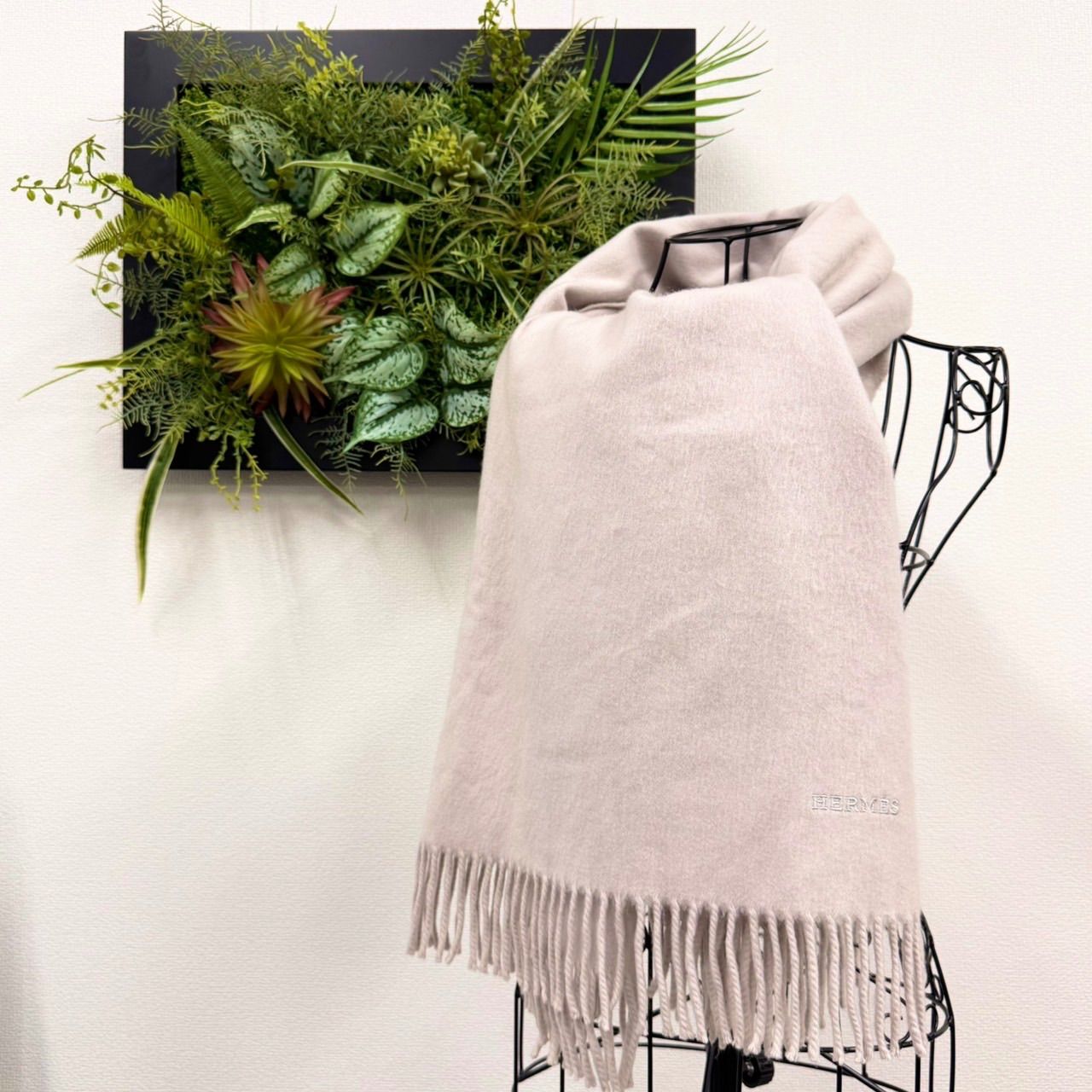 カシミヤ１００％ BCランク HERMES マフラー 大判 ストール ショール フリンジ グレー ロゴ刺繍