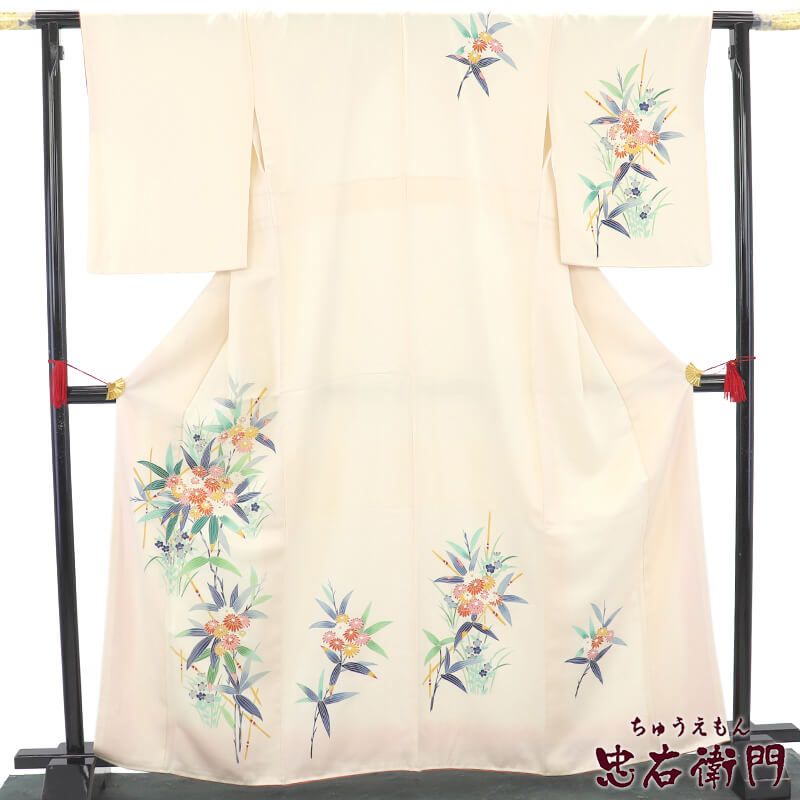 付下げ 袷 レディース 正絹 オフ白 小菊 笹 身丈167 cm 裄丈67 パーティ 観劇 M～Lサイズ相当