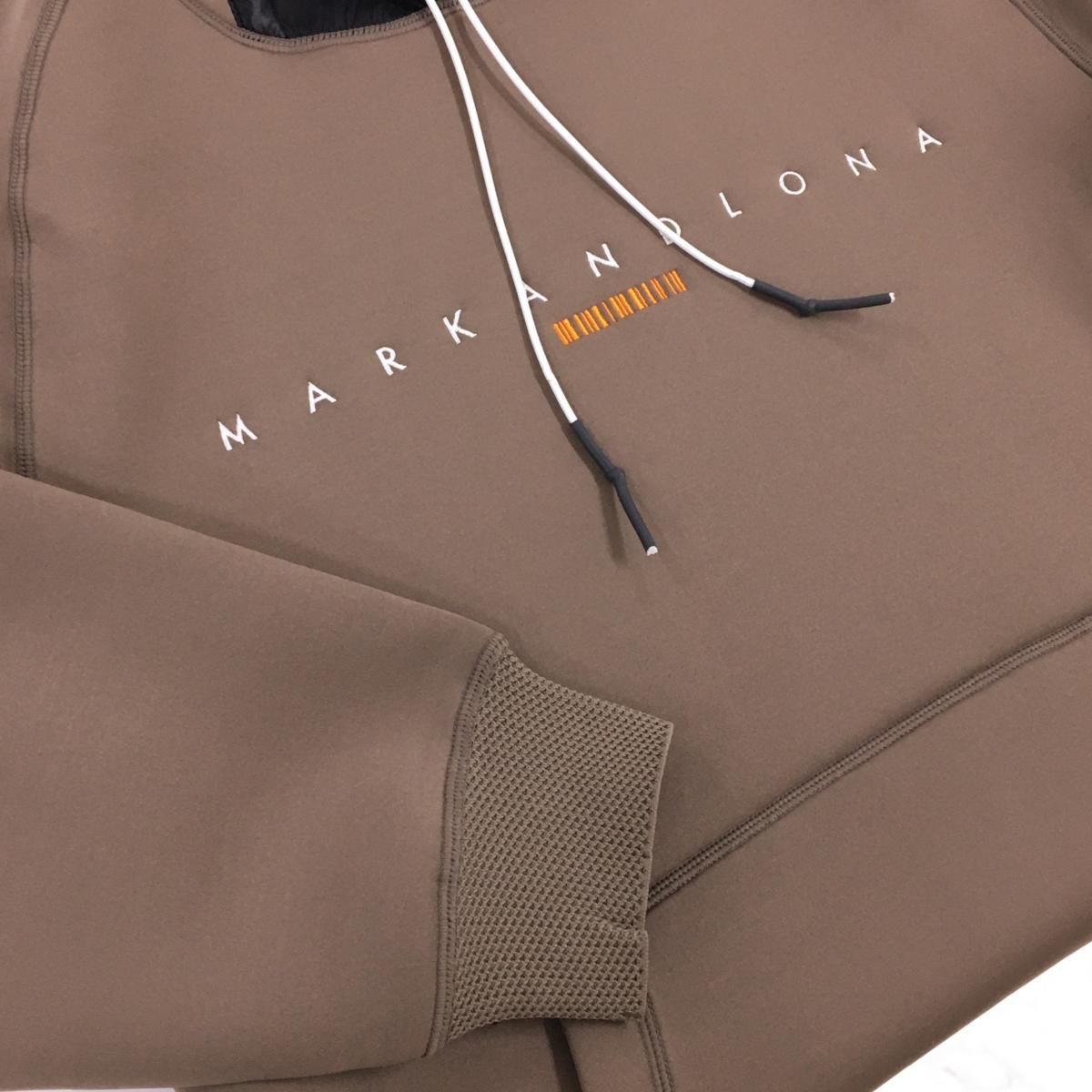 新品】マークアンドロナ フード付きトレーナー ブラウン×黒 CODE