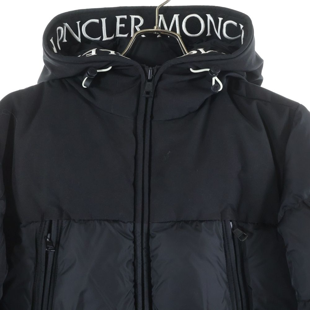 MONCLER (モンクレール) 18AW MONTCLAR モンクラー ワッペン ロゴ刺繍