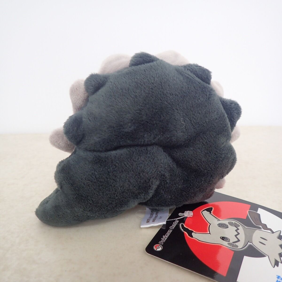 ポケモンセンター 色違いのミミッキュ ぬいぐるみ 紙タグ付