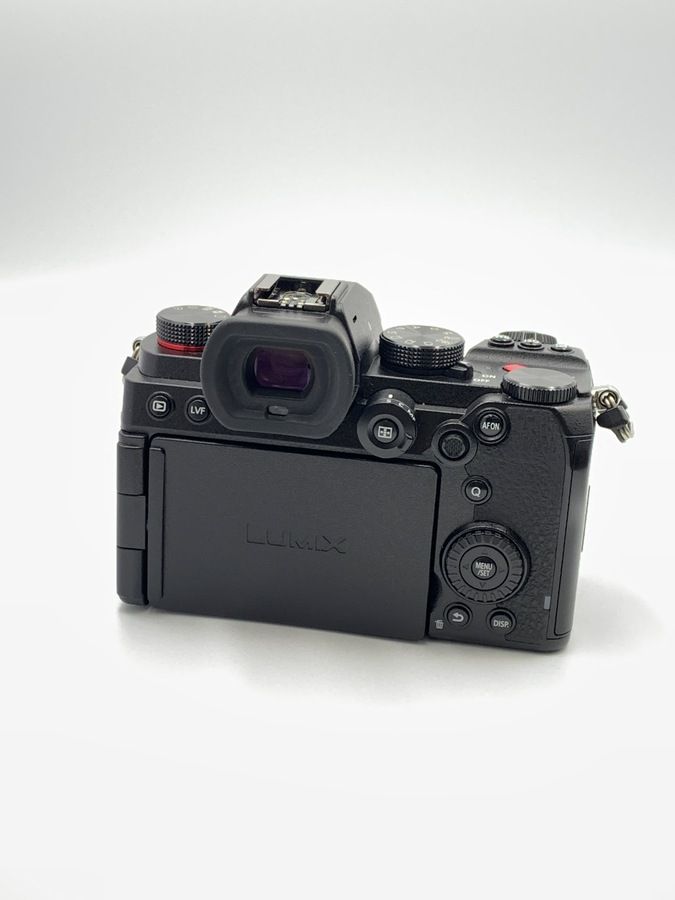 並品 パナソニック LUMIX DC-S 5-K ボディ ブラック