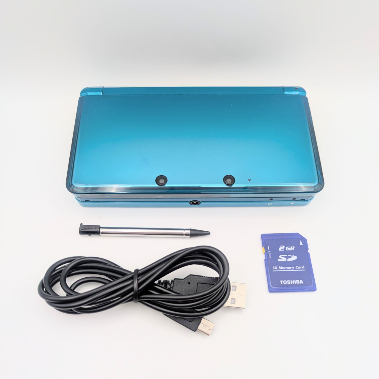 動作品 ニンテンドー3 DS アクアブルー