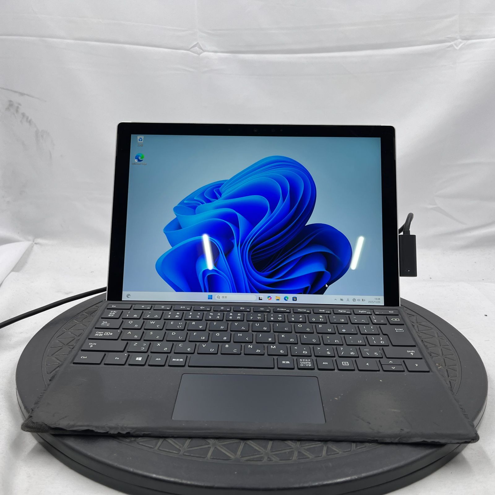 ☆液晶ムラあり/ジャンク☆Microsoft Surface Pro 7 [Core i5 1035G4