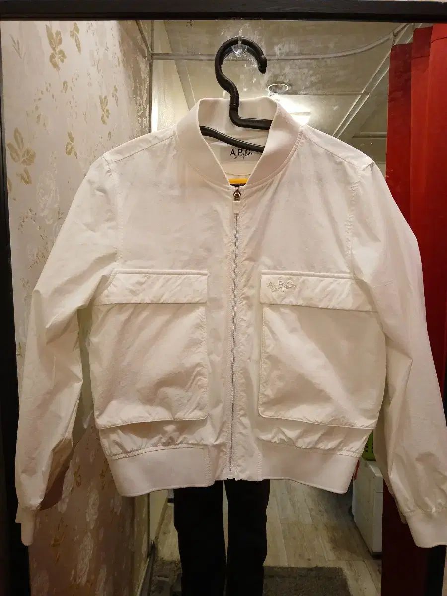 7|25 A P C ゴルフ 白 ジャケット XS