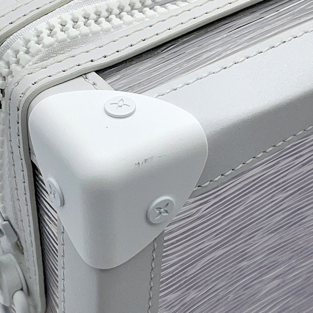 ルイヴィトン ショルダーバッグ エピプラージュ ソフトトランク M55602