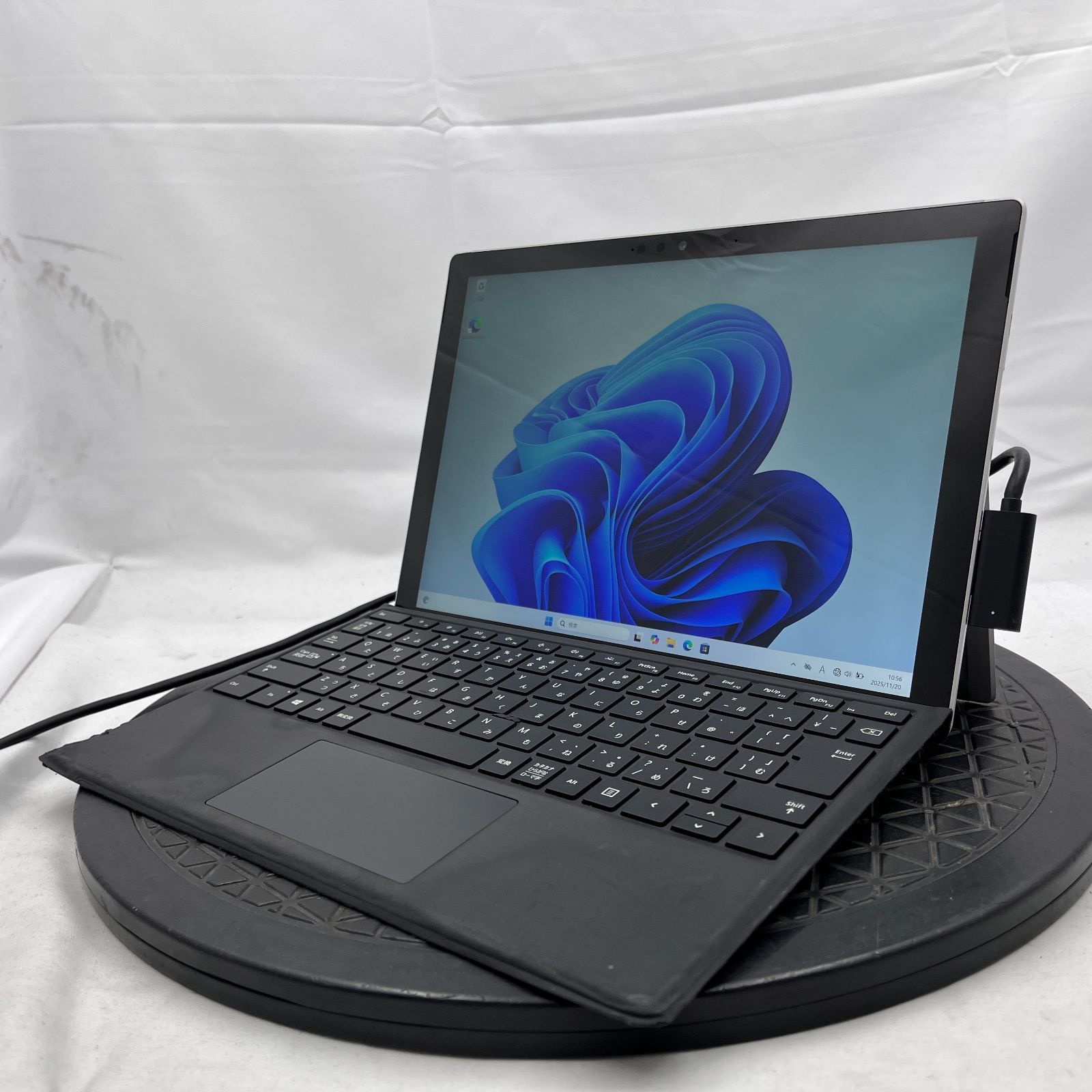 ☆液晶ムラあり/ジャンク☆Microsoft Surface Pro 7 [Core i5 1035G4