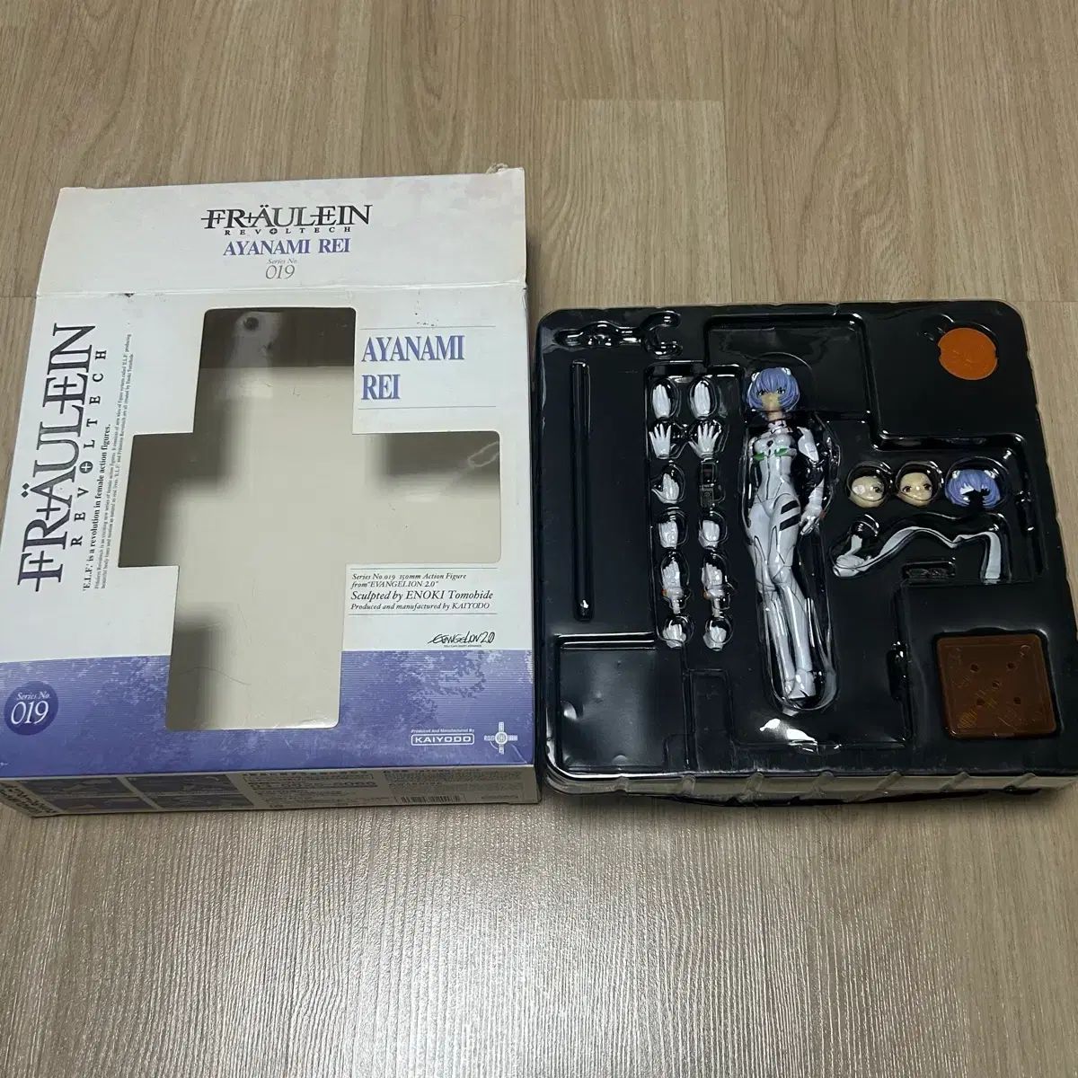 エヴァンゲリオン 海洋堂 リボルテック FLO no 19 綾波 レイ フィギュア