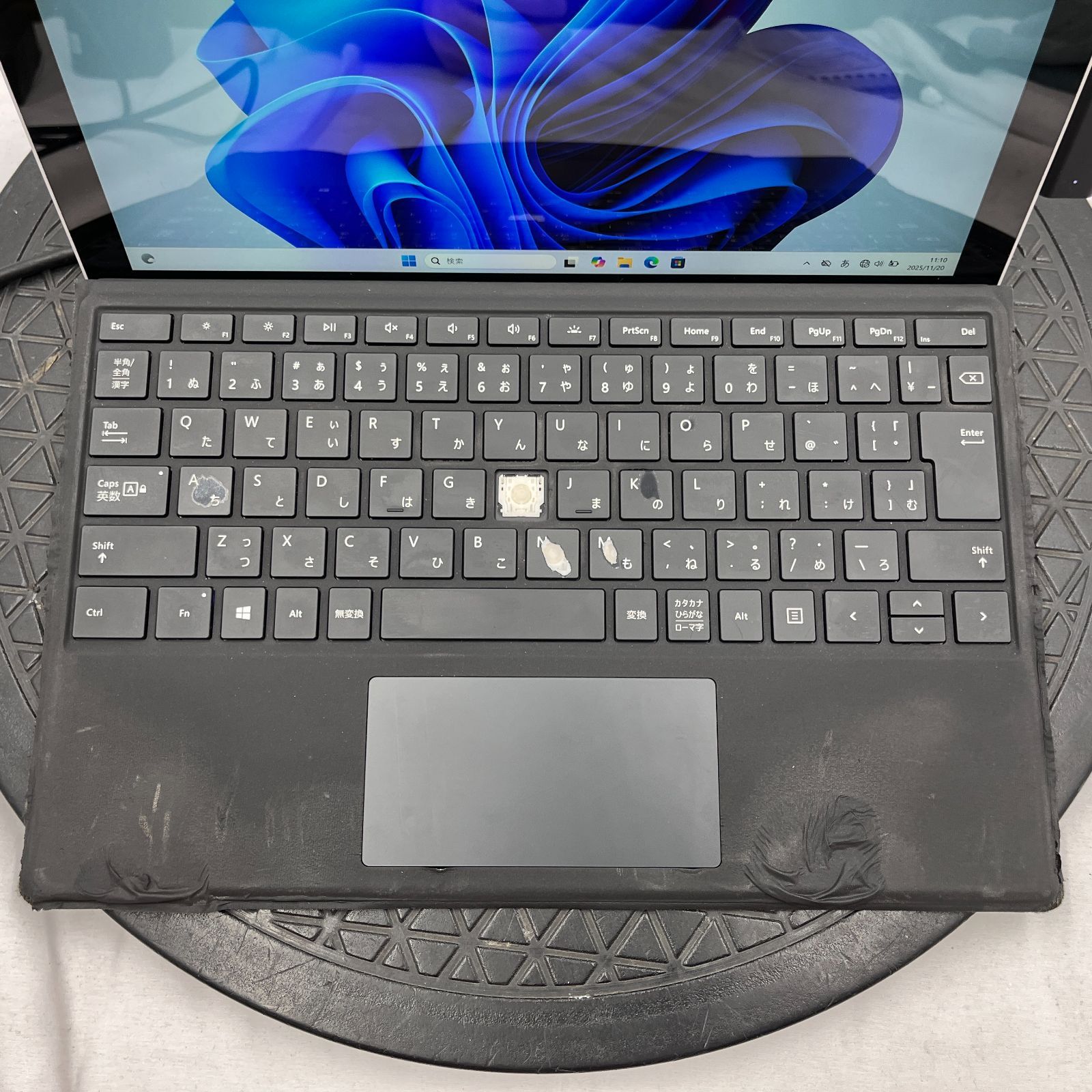 ☆液晶ムラあり/ジャンク☆Microsoft Surface Pro 7 [Core i5 1035G4