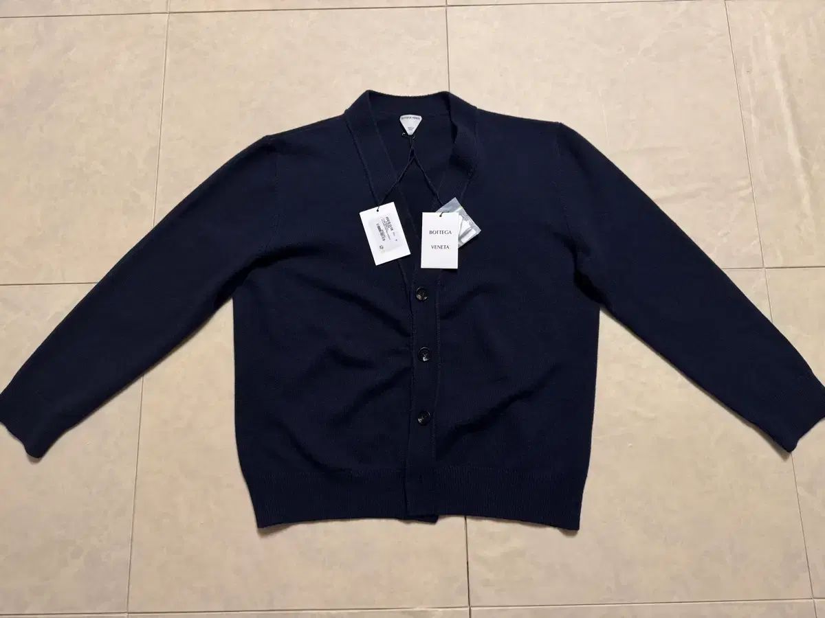 ボッテガ ヴェネタ カシミア ネイビー カーディガン M 105 オススメ