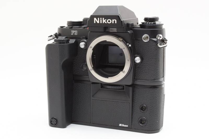 Nikon F3T 白チタン 一眼レフカメラとモードラ Nikon F3T ニコンF3T