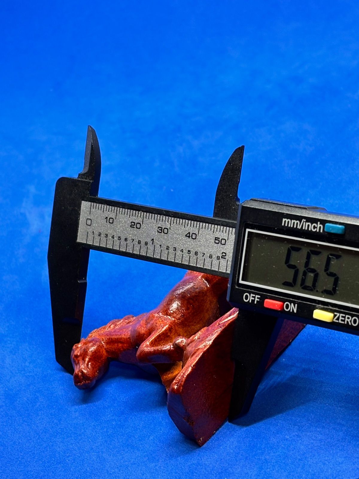 黄花梨 一馬当先 精雕ミニ置物 8mm馬年・オフィスに最適 5887-1/2