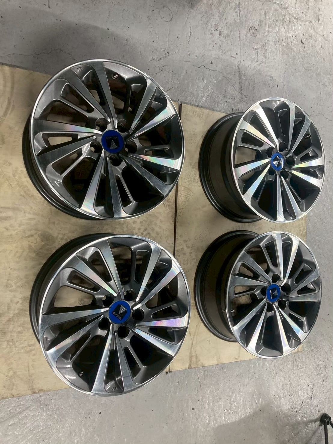 み モデリスタ 15インチ 6.5 j 5 H pcd 100