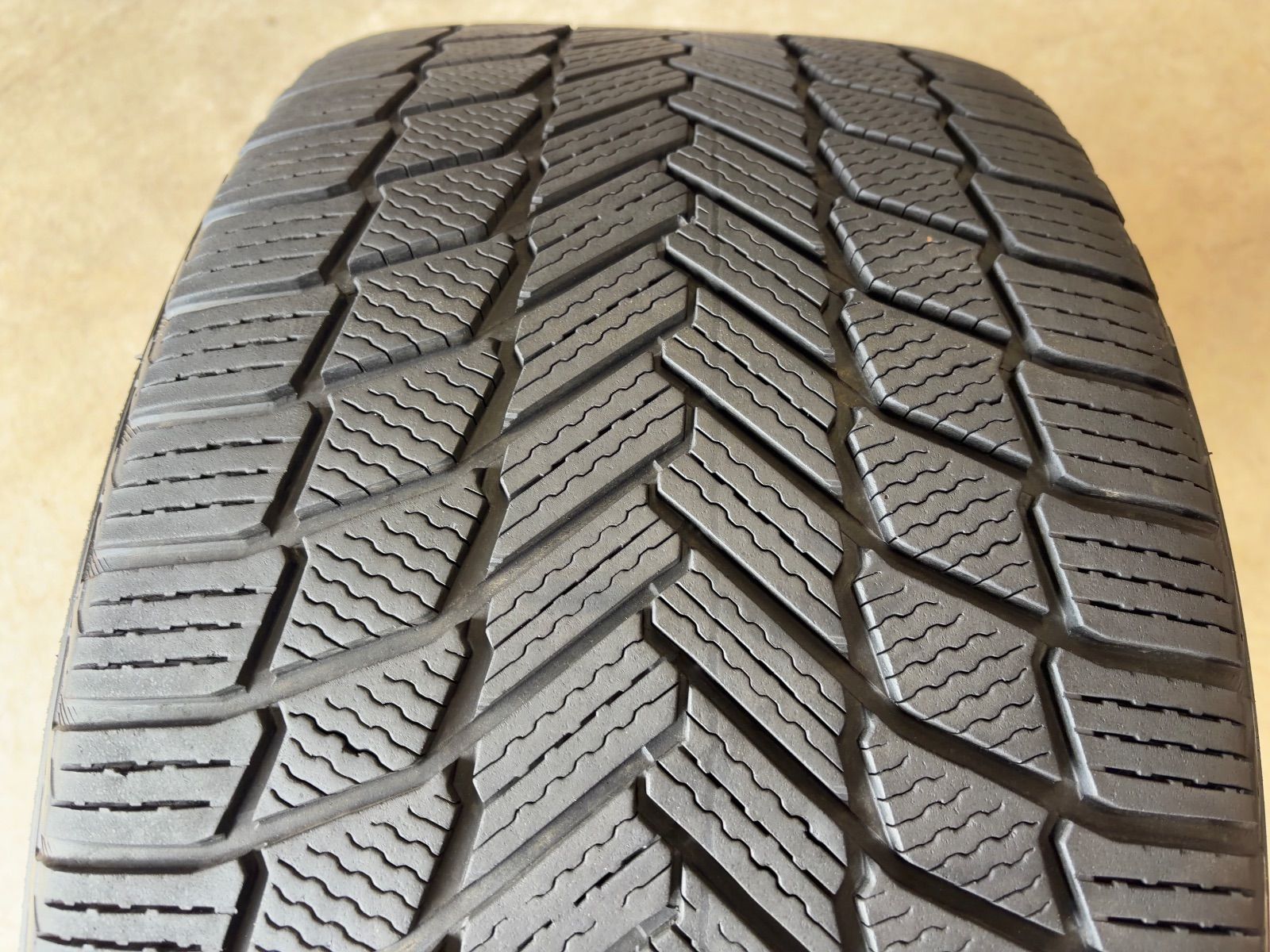  ポルシェ ダカール ミシュラン スノー バリ山付 品セット 20インチ タイヤ ホイールセット