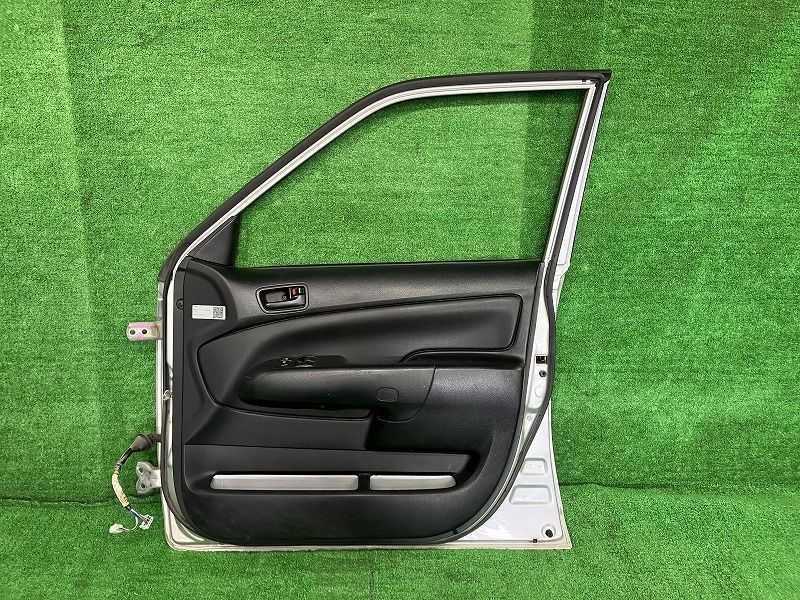 即購入OK サクシード NCP165V 右フロントドア UL-X 4WD ニホンイタ M3108 67001