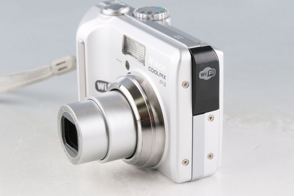 Nikon Coolpix P 2 Digital Camera 62471 I
