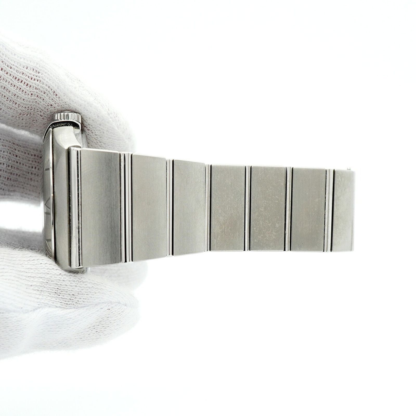 黒文字盤腕時計