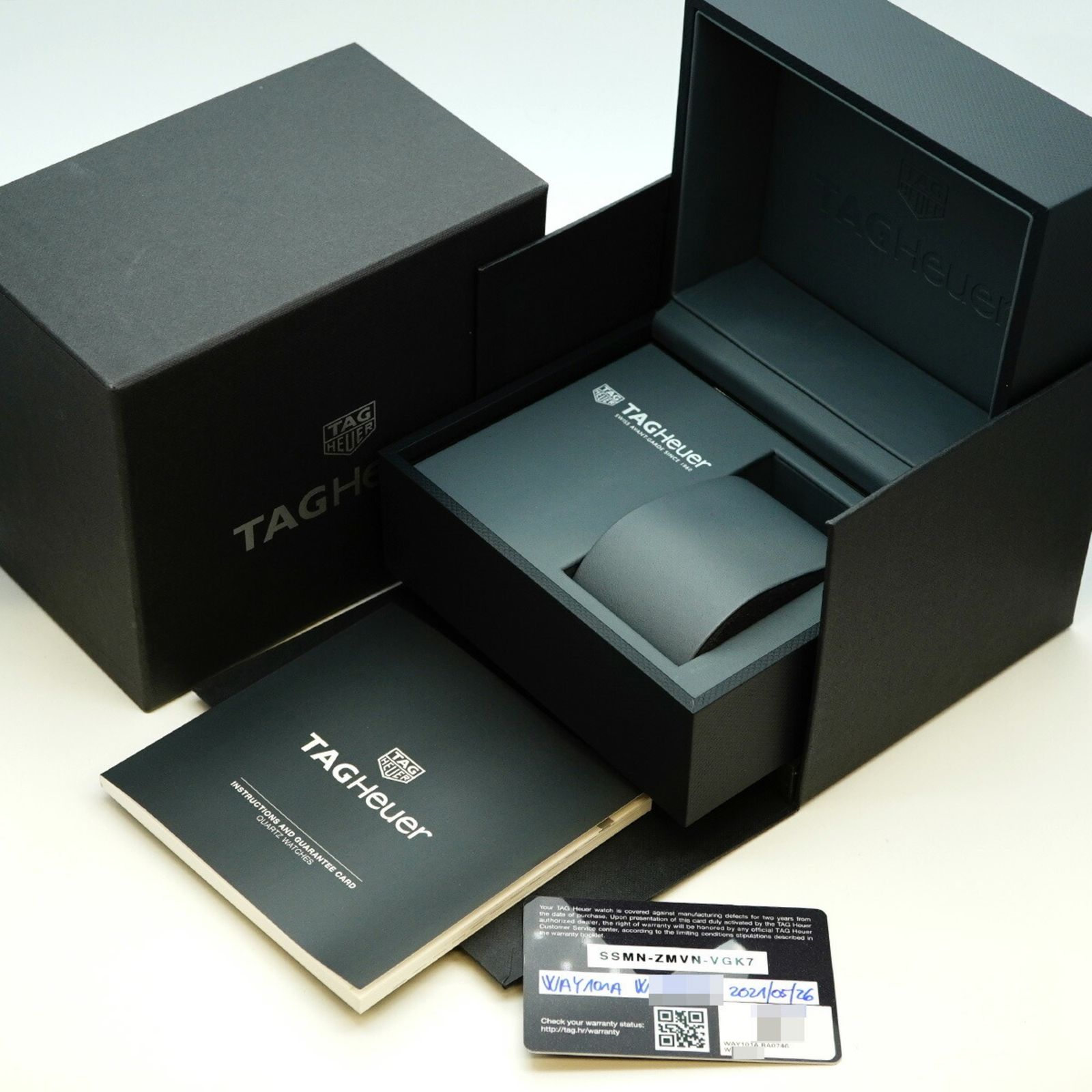 タグホイヤー アクアレーサー WAY 101 A 黒文字盤腕時計 メンズ