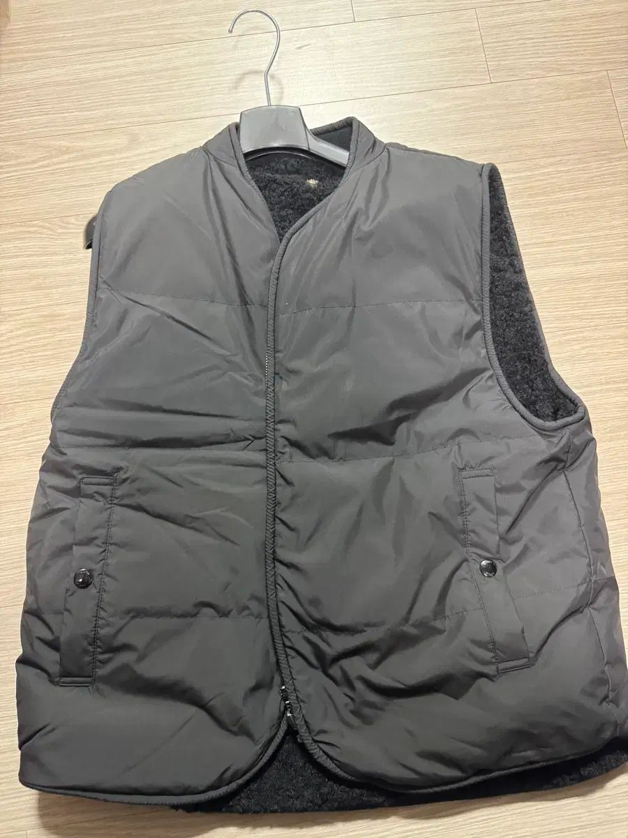 SYSTEM ブラック ダウンベスト リバーシブル
