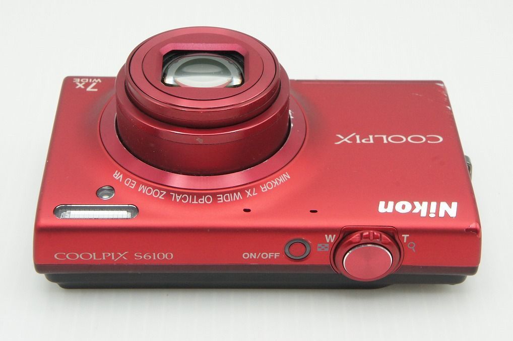 コンパクトデジタルカメラ