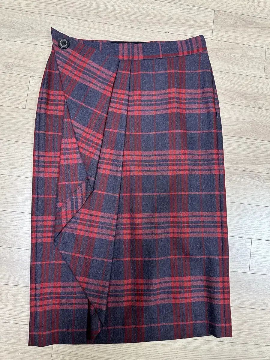 ヴィヴィアン ウエストウッド チェック柄スカート