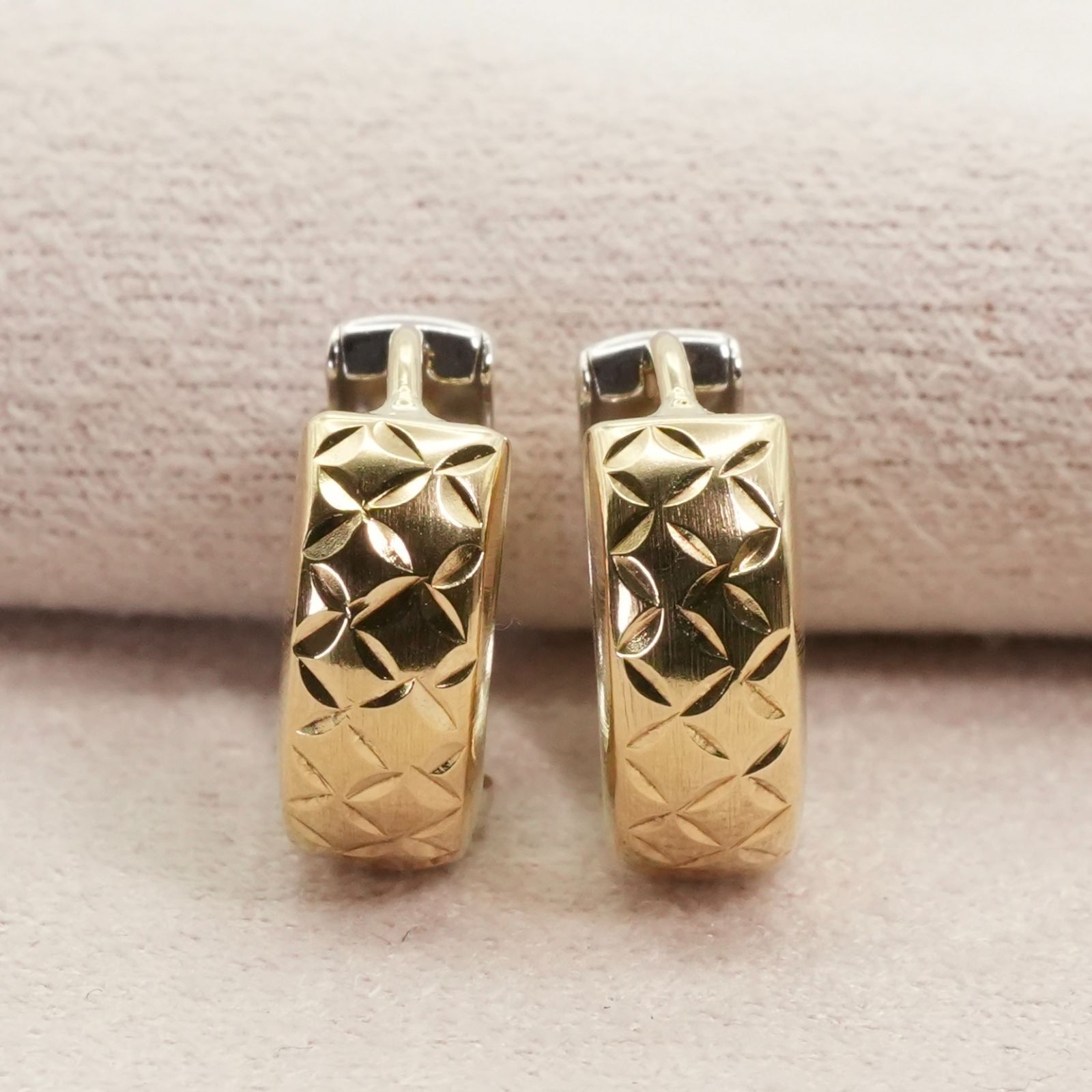 ジュエリーツツミ K10WG×K10 フープ ピアス コンビ/25-2751 - メルカリ