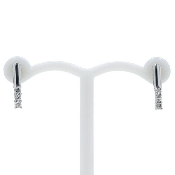 K14WG ホワイトゴールド イヤリング ダイヤモンド スリーストーン