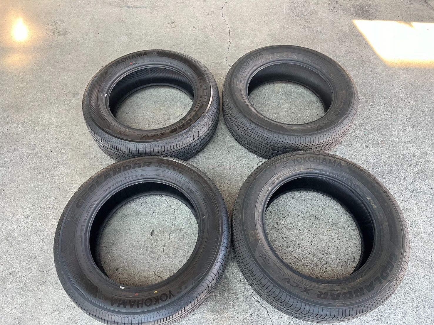 タイヤ4本セット X-CV 265|60 R 20