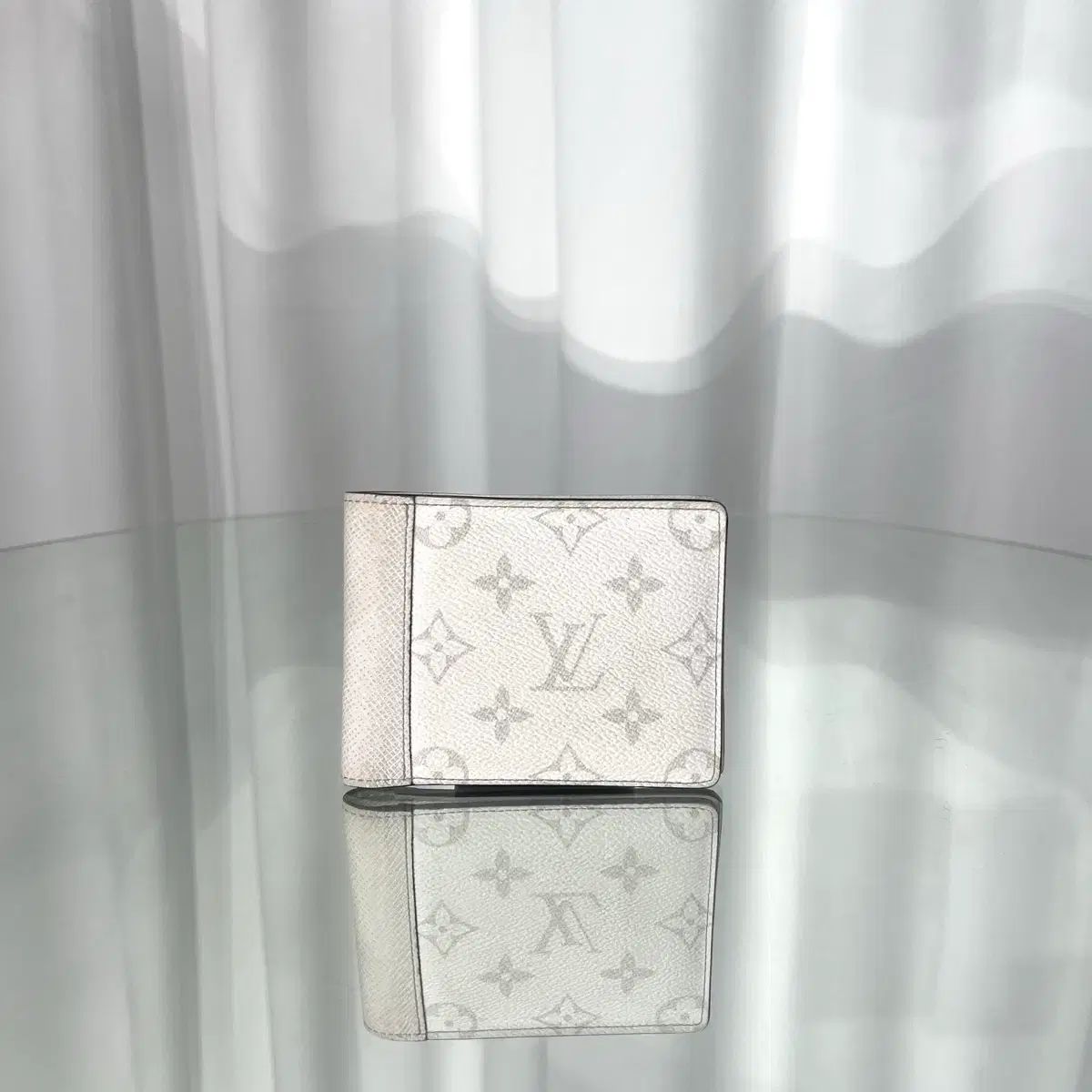 Louis Vuitton タイガ ラマ モノグラム マルチプル ウォレット 二つ折り財布