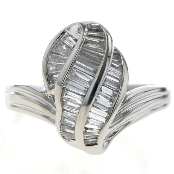 Pt 850 プラチナ リング ダイヤモンド 1.00 ct テーパーバゲット 3連 カーブ V字 デザイン 指輪 17号 仕上済 zz