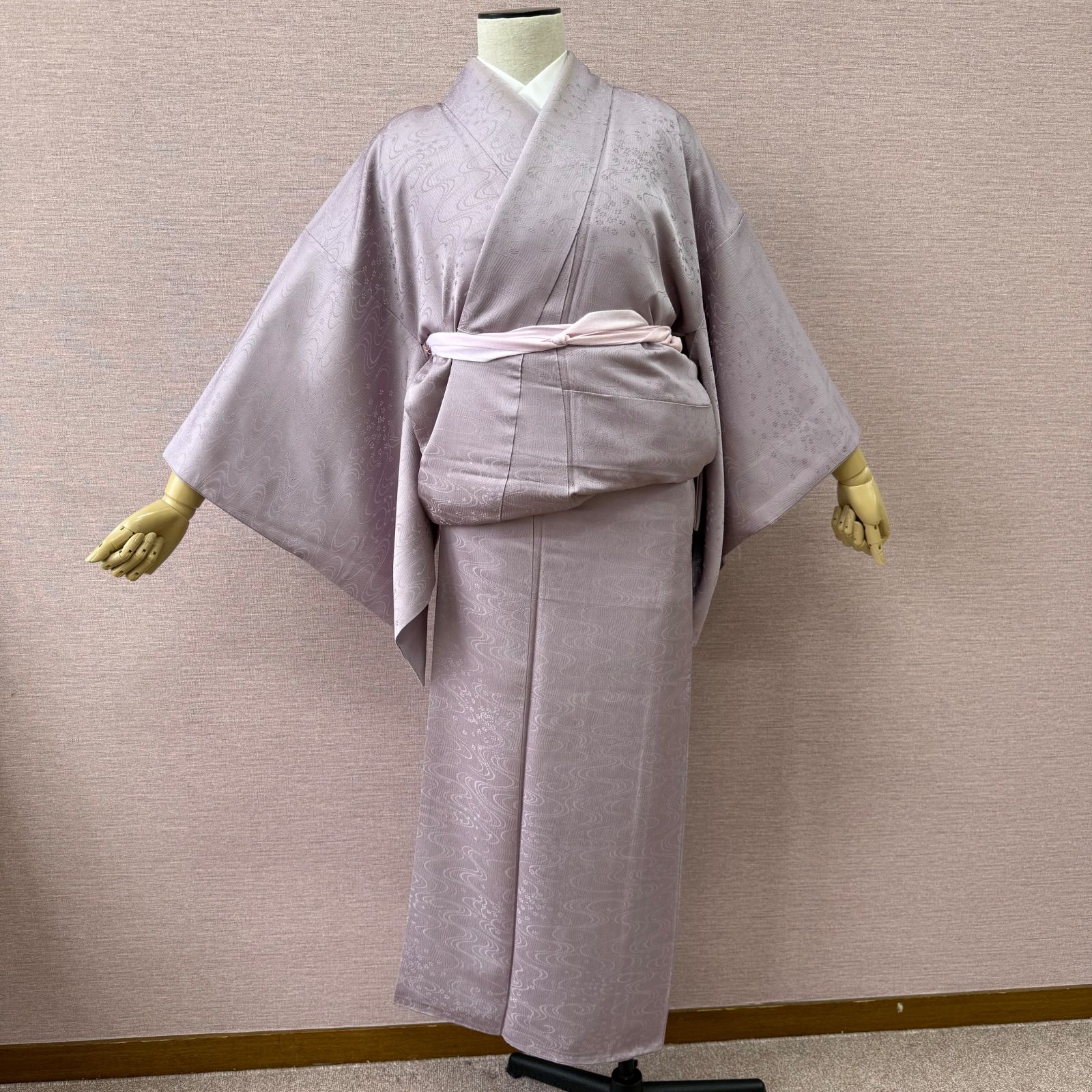 色無地 正絹 袷 着物 薄紫 一つ紋 リサイクル着物 i-872 - メルカリ
