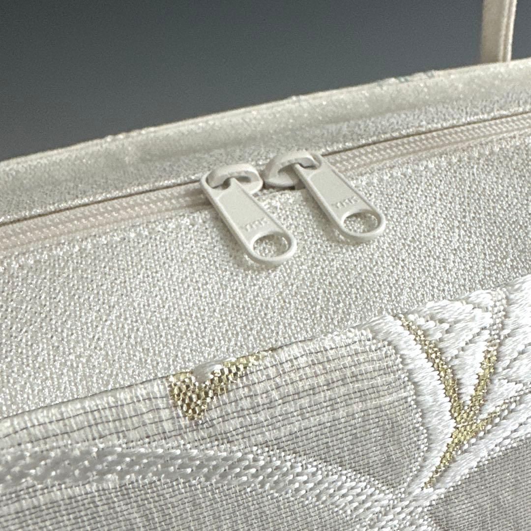 新品未使用品　京都 西陣織正絹帯地使用　利休バッグお茶席　25910 新品未使用品 京都 西陣織 弥栄織物 正絹帯地使用 利休バッグ 251210