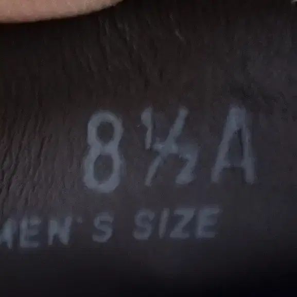 ウイングチップ靴