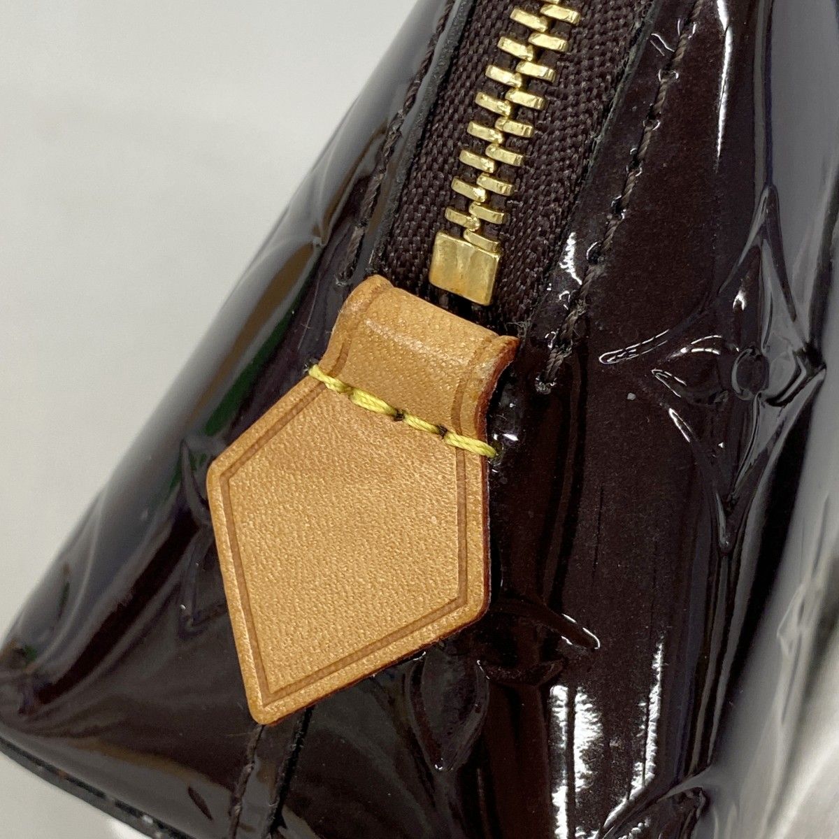 ヴィトン ヴェルニ ポシェット コスメティック M91495 ポーチ ルイ・ヴィトン(Louis Vuitton) ルイ・ヴィトン バッグ・ポーチ