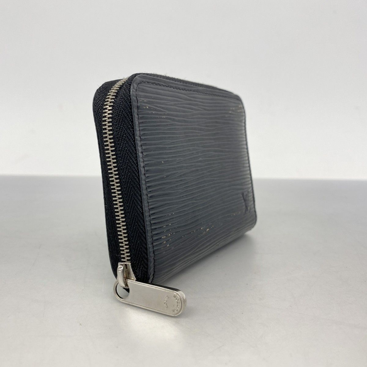 6ab0323】ルイヴィトン コインケース エピ ジッピーコインパース