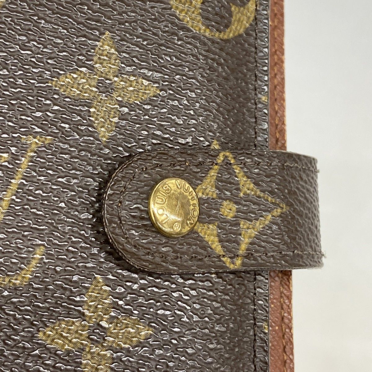 ルイヴィトン 手帳カバー