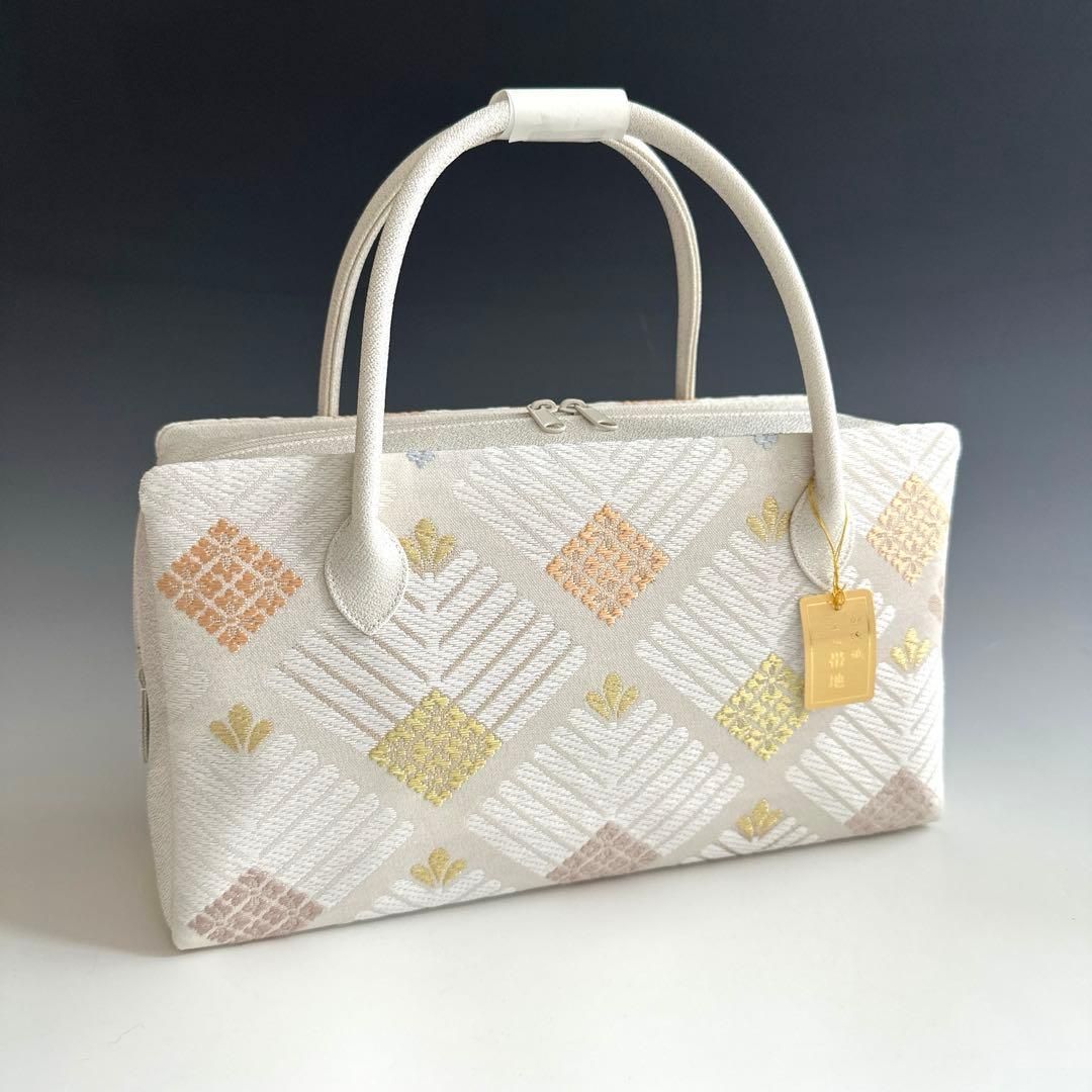 新品未使用 ！！特別セール！！京都 西陣 正絹 帯使用 利休バッグ　24129 新品未使用 ！！特別セール！！京都 西陣 正絹 帯使用 利休バッグ