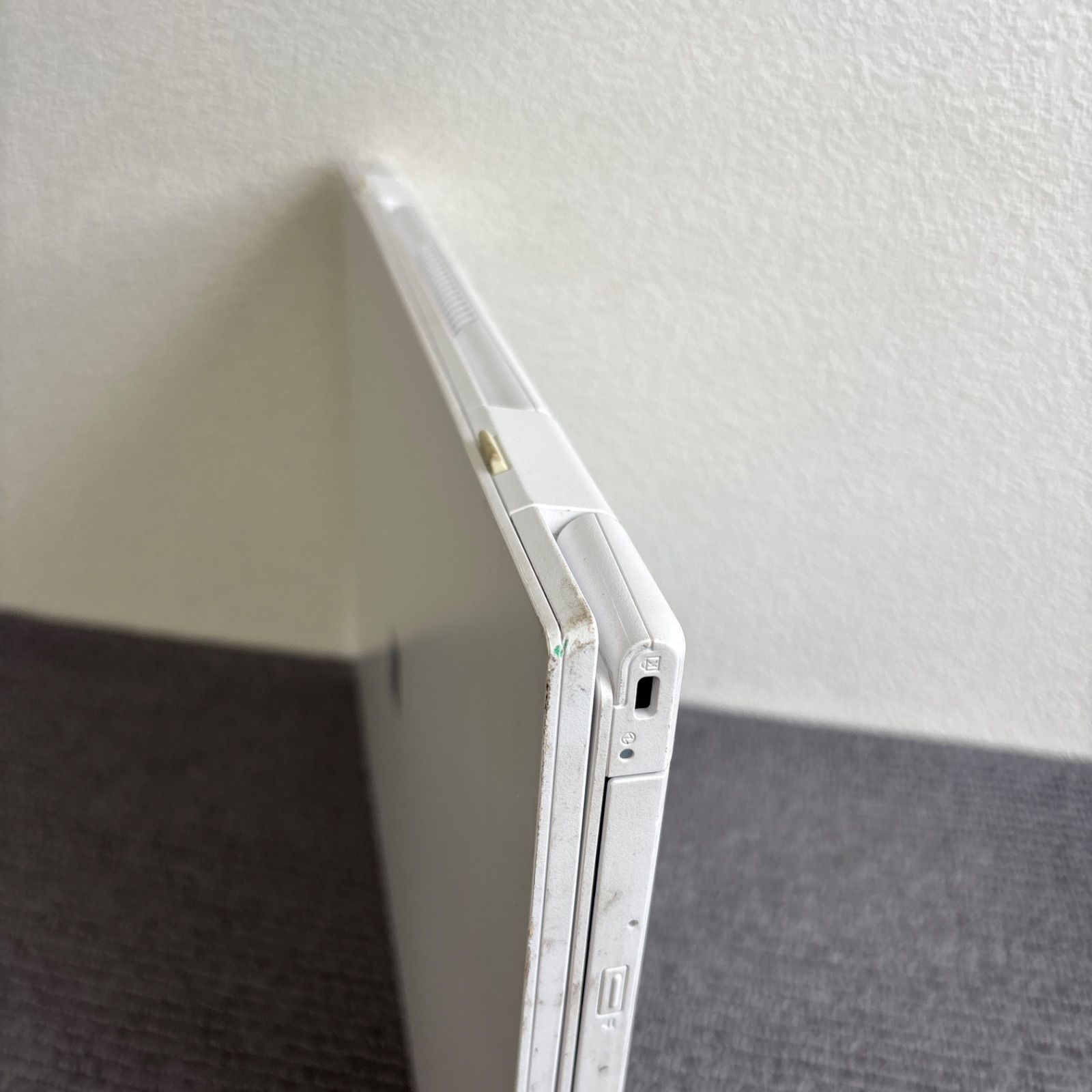 NEC LAVIE N1515/A AMD Athlon Silver 3050U メモリ4GB SSD 256GB AC