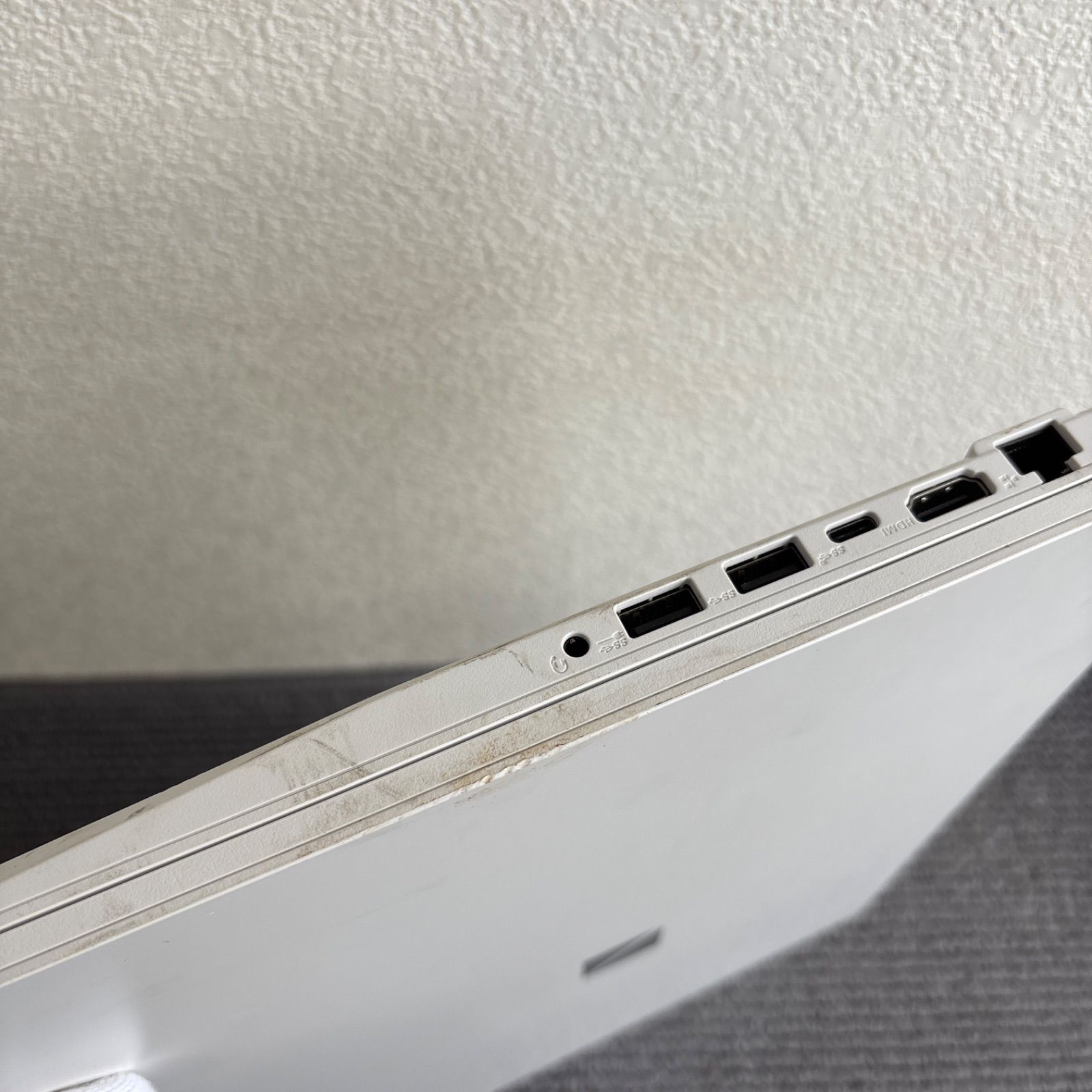 NEC LAVIE N1515/A AMD Athlon Silver 3050U メモリ4GB SSD 256GB AC