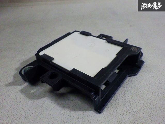 VNH レヴォーグ レボーグ 純正ミリ波 レーダー センサー VNH