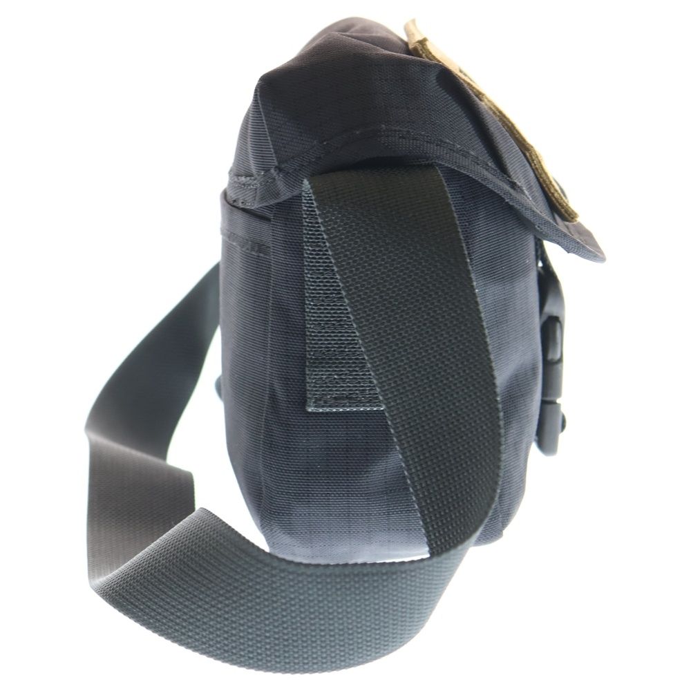 Acne Studios (アクネ ストゥディオズ) ナイロンミニ ショルダー