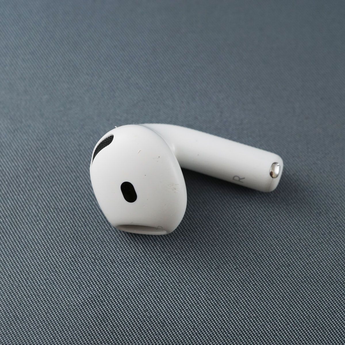 AirPods ホワイトMXP93J／A Apple AirPods 4 White with ANC In Ear