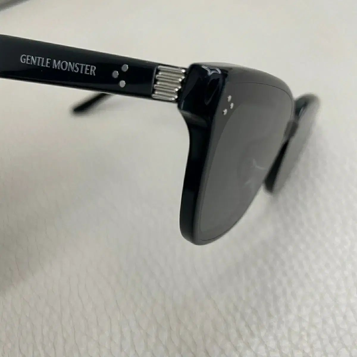  GENTLE MONSTER ジェントルモンスター NUMERE サングラス サングラス 小物