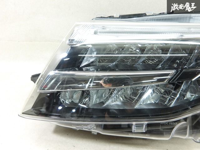 ☆レンズ割れ無し☆ トヨタ 純正 M900A M910A ルーミー カスタム 後期