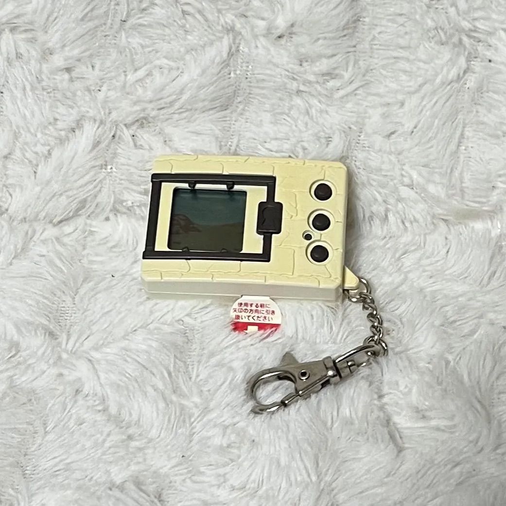 初代デジタルモンスターVer.2（ホワイト） - メルカリ