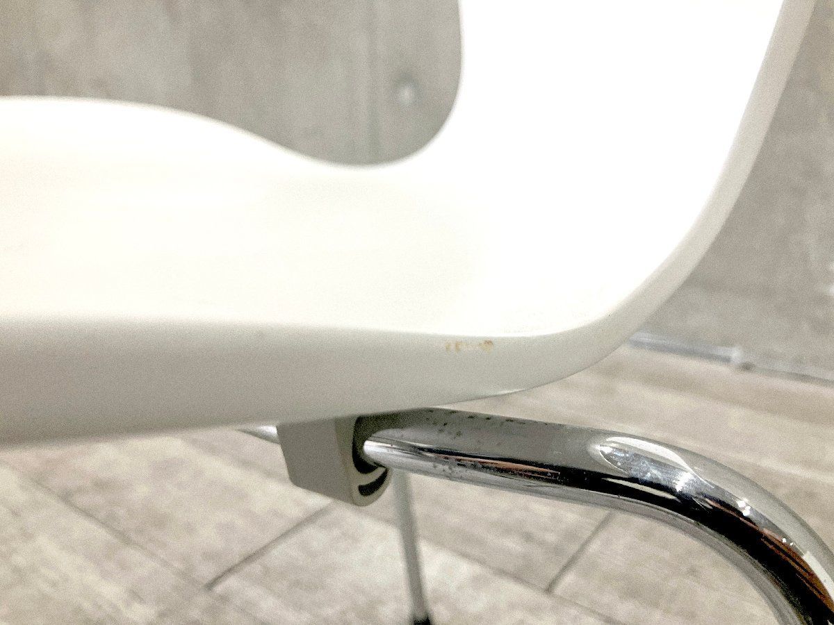 正規品・フリッツハンセン　セブンチェア　ラッカーホワイト① セブンチェア 3107 / ラッカー ホワイト / クローム脚FRITZ HANSEN