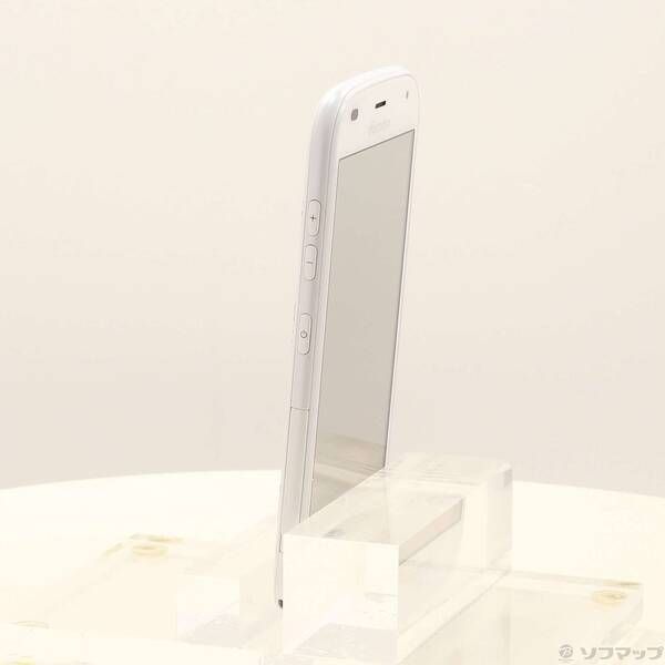 〔 品〕 らくらくスマートフォン 32 GB ホワイト F-42 A docomoロック解除SIMフリー 368
