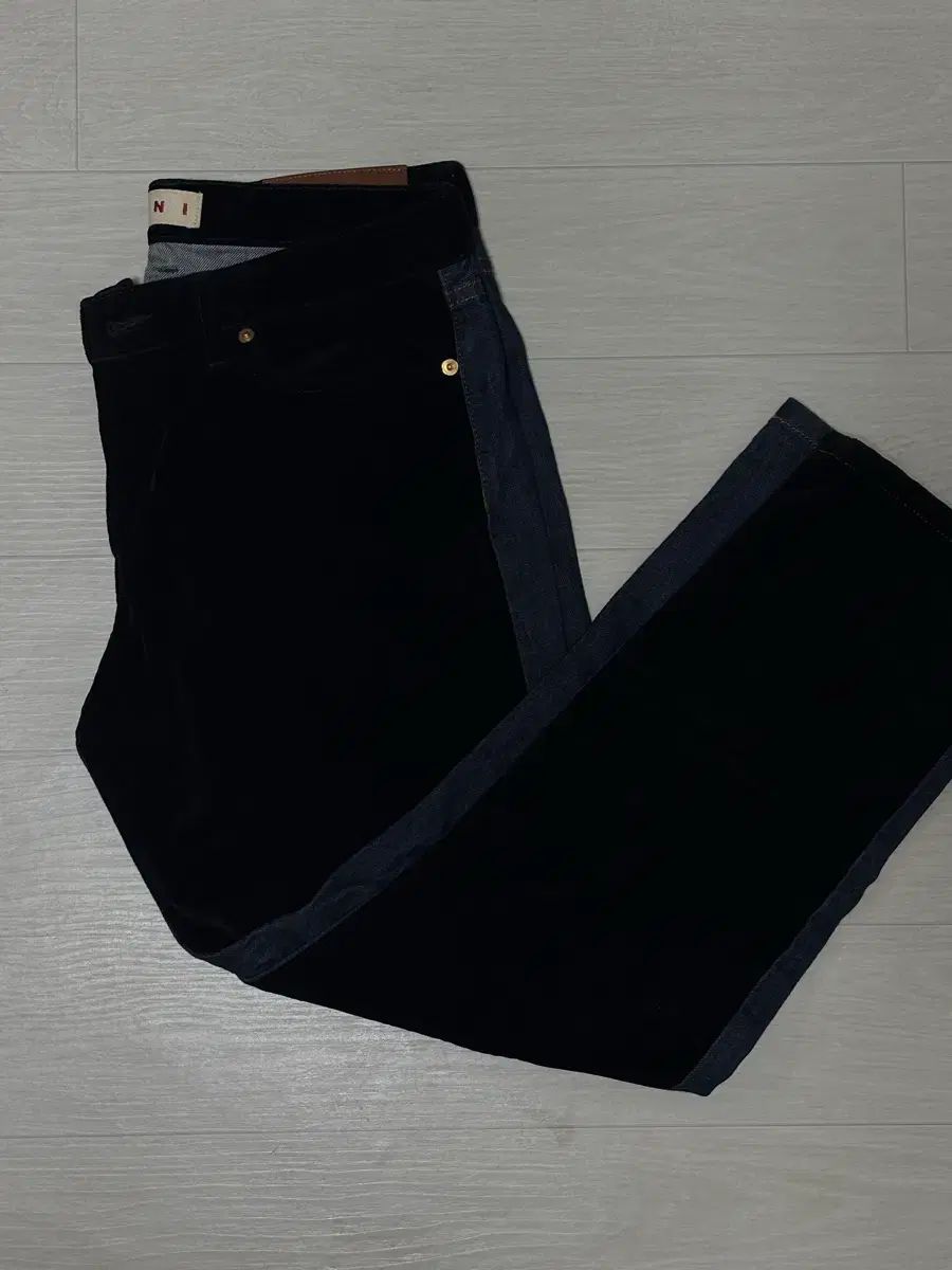  Marni レディース ツアーベルベット デニム その他 デニム ジーンズ