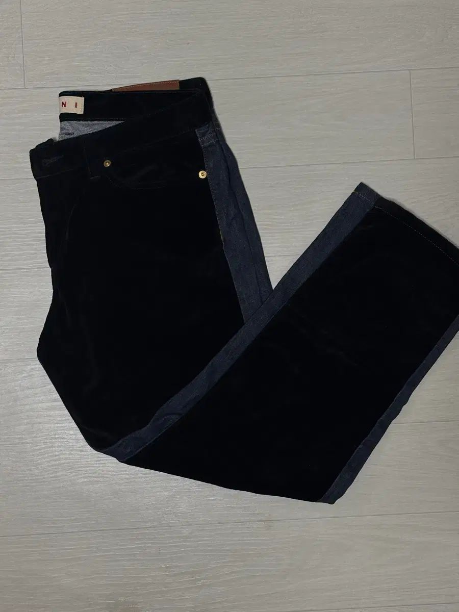 Marni レディース ツアーベルベット デニム