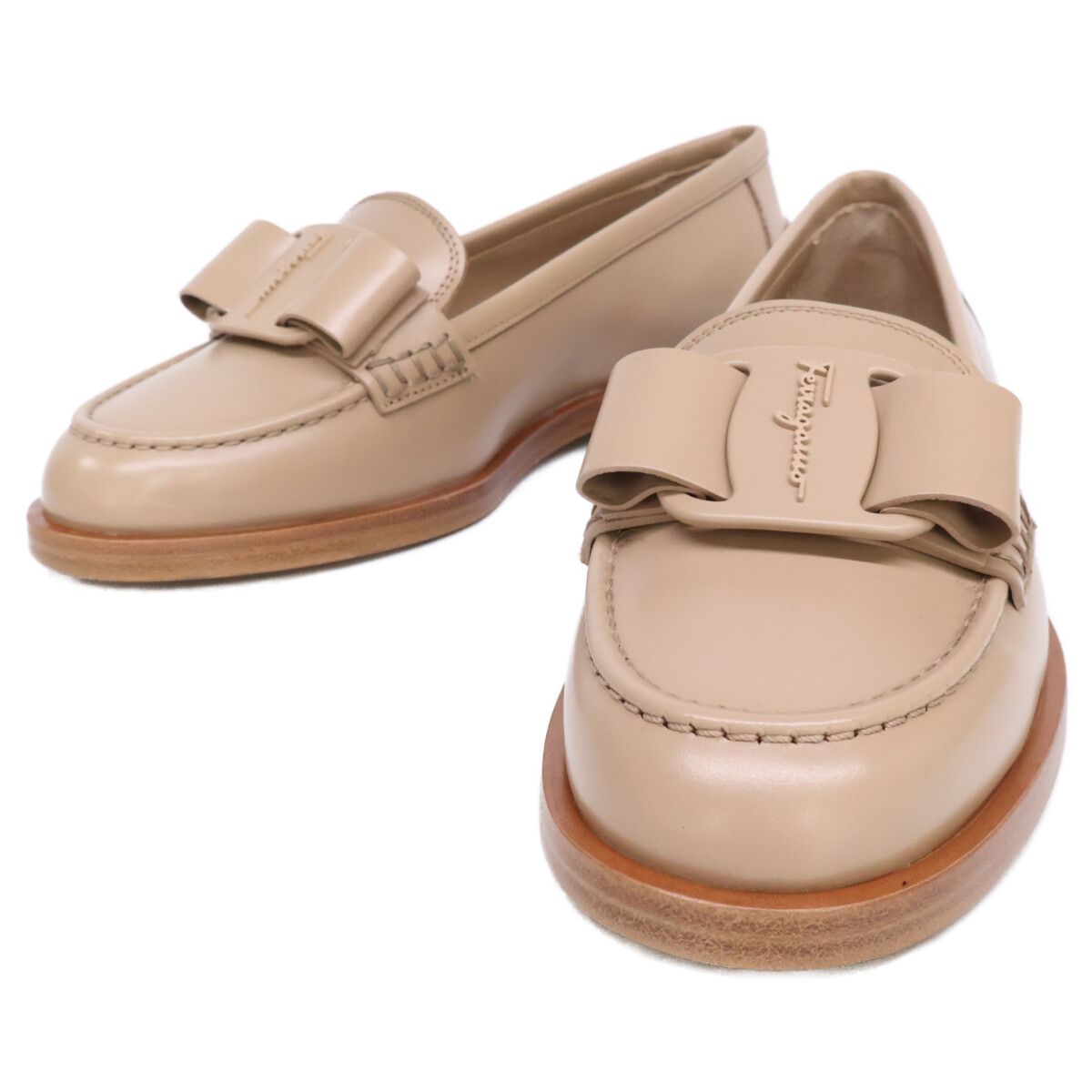 Salvatore Ferragamo サルヴァトーレフェラガモ 0750594 VIVALDO